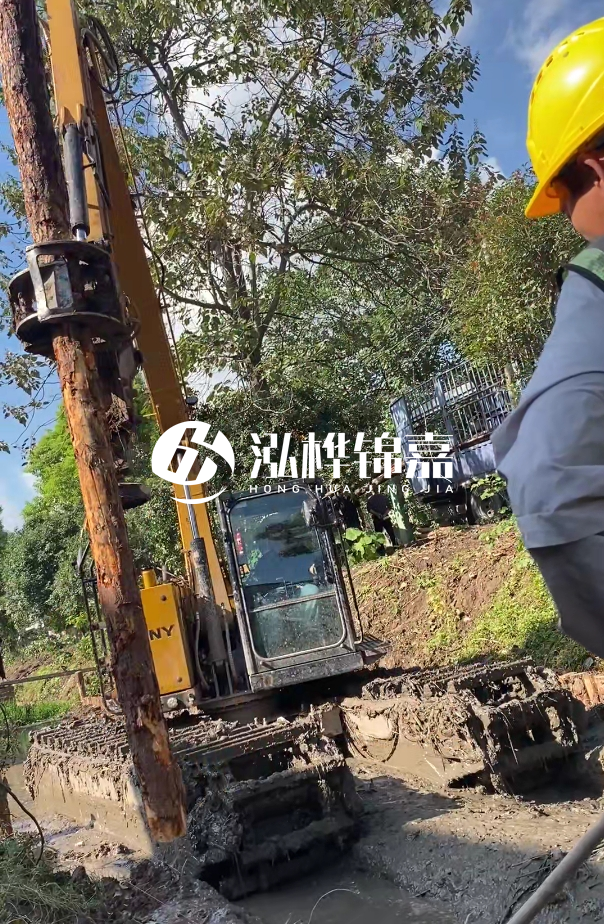 景德鎮(zhèn)河道清淤專業(yè)施工-狹窄河道挖機(jī)清理河道的方法？