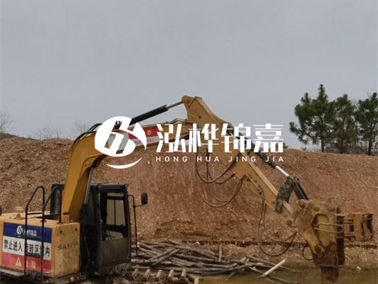 4 米防汛木樁多少根可以送貨上門？3 米松木樁 11-13 公分價(jià)格是多少？